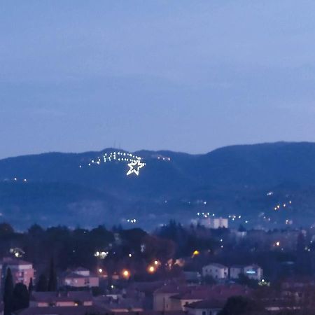Casa Vovos' Appartement Terni Buitenkant foto